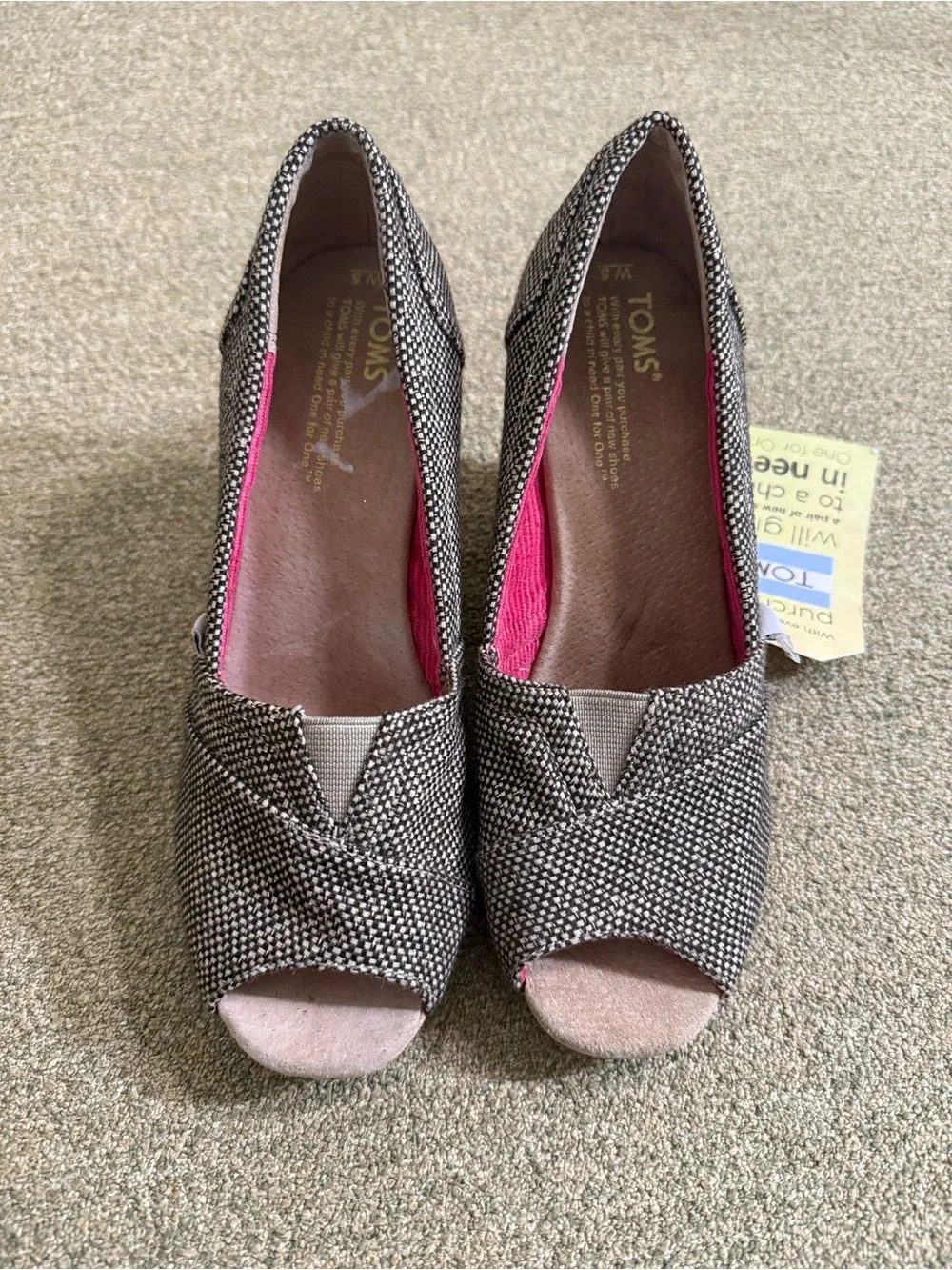 TOMS Stella cork wedge heel size 5 brown gold herringbone tweed peep toe